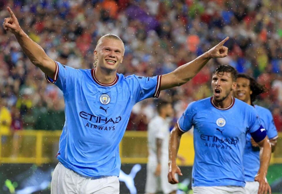 Måltyv: Erling Braut Haaland debuterte med to mål i åpningskampen for sin nye klubb Manchester City Nå går han også inn i et partnerskap med rettighetshaver Viaplay som viser den engelske fotballen i hele ni markeder.