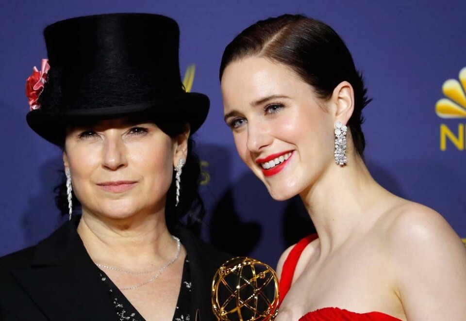 Storeslem: Komiserien «The Marvelous Mrs. Maisel» gjorde storeslem under årets Emmy-utdeling og ble tildelt hele fem priser. «Game of Thrones» vant beste dramaserie. Foto: Scanpix.