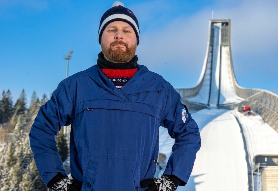 Beklaget overfor seerne: TV 2-kommentator Marius Skjelbæk har hisset på seg reklametoppen Kjetil Try med sitt utbrudd i langrennssendingen på kanalen. Selv mener han reklamepausene var «direkte ødeleggende for opplevelsen av rennet». Foto: TV 2