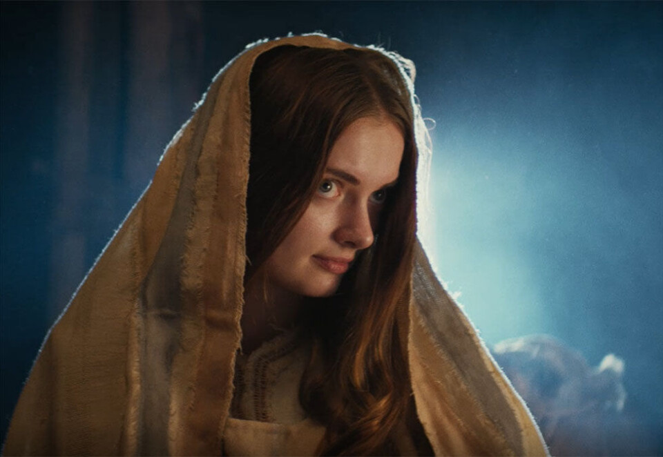 Godt øye til postbudet: Det oppstår søt musikk mellom Maria og postbudet i desember-måneds beste reklamefilm. Sølvfisk-vinneren er laget av reklamebyrået Pol for Posten. Foto: Posten.