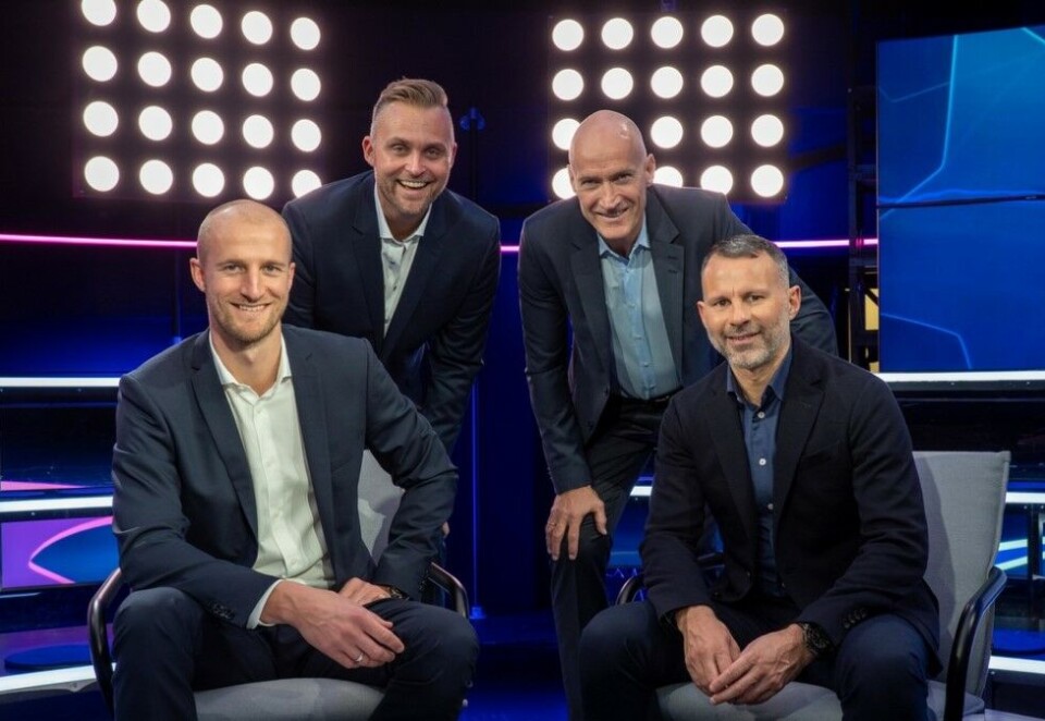 Premier League-studio: TV 2 Sporten blir bombardert i egne kommentarfelt på Facebook, etter at kanalen varslet prisøkning på Premier League. Her TV 2s Premier League-studio med ekspert Brede Hangeland, programleder Jon Hartvig Børrestad, ekspert Erik Thorstvedt og gjest Ryan Giggs. Foto: NTB