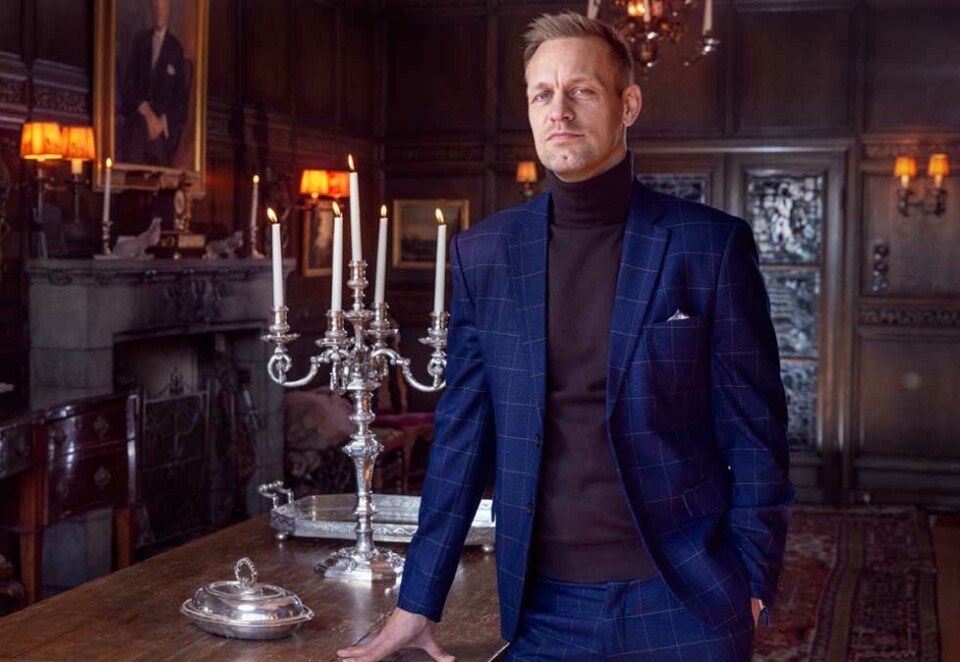 Mange seere: TV-programmet «Forræder» ble en snakkis da første sesong gikk på luften på TV 2 i høst. Snart er det duket for en ny sesong, men bare for dem som har tilgang til TV 2 Play. Her Mads Hansen, som også denne gangen er spillmester i serien. Foto: TV 2.