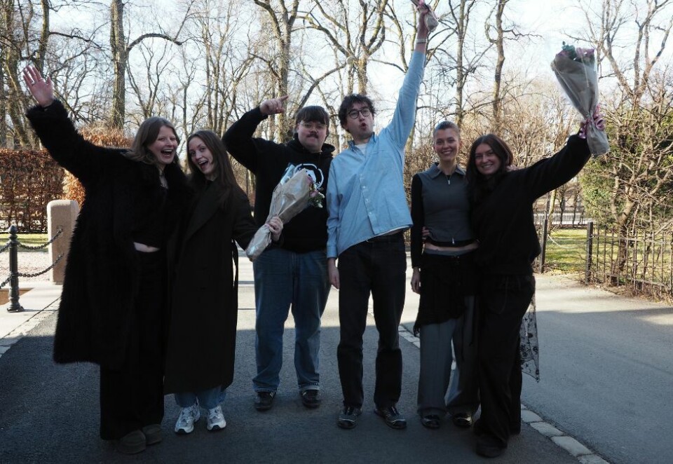 To av disse seks...: Skal til Cannes! Vi ser Marlene Mohr Hansen og Torunn Morvik i Try Opt, Svein Werner Lyngmyr og Jakob August Andresen i Anorak og Henriette Fürst Johansen og Anna Katharina Løvseth i Nord DDB.