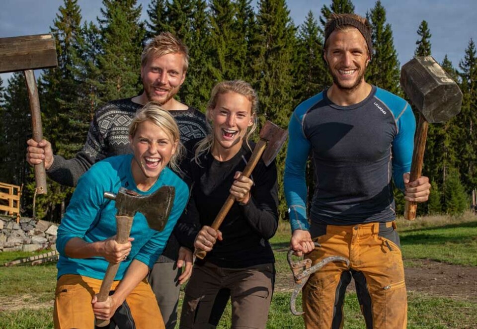 Ulvang United: I fjor var det kjendisfritt i «Farmen», men det hindret produsenten av sports- og fritidsklær, Ulvang, å kle opp deltagkerne Tonje Frøystad Garvik, Kjetil Nørstebø, Lene Sleperud og Nikolai Aspen. Garvik gikk til topps i konkurransen som har premiere på kjendisversjonen i kveld. Foto: TV 2.