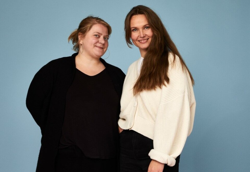 Byrågründere: Ida Fjeldbraaten og Tone Humblen startet opp byrået Mint i februar. De er to av mange som de siste årene har brutt ut av de store byråene for å drive for seg selv. Foto: Mint