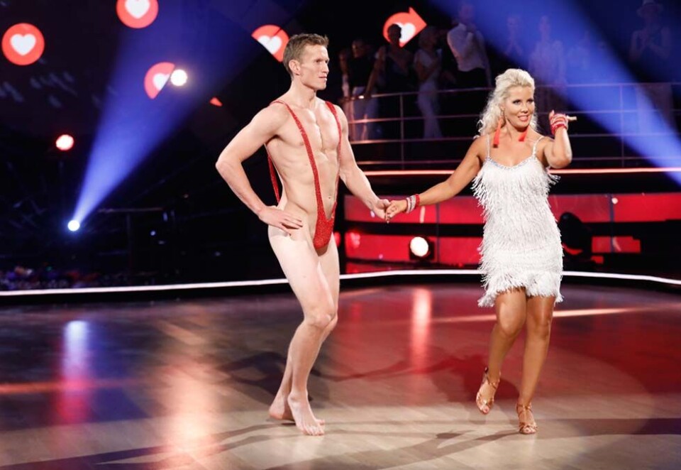 Sjokkerte: Frank Løkes (38) nakenstunt under lørdagens episode falt ikke i god jord hos TV 2, som nå har valgt å ta ham ut av dansen, skriver VG. - Vi har valgt å ta Frank Løke ut av «Skal vi danse»-konkurransen etter en helhetsvurdering, sierTV 2-redaktør. Foto: TV 2.