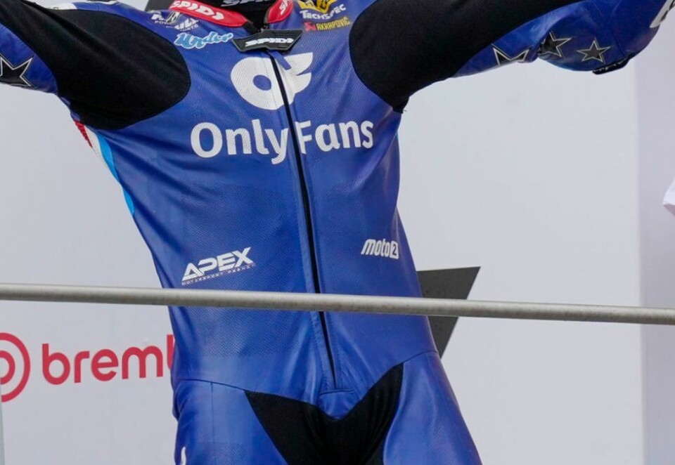 Advarer: Norges idrettsforbund mener OnlyFans-spons strider mot deres grunnverdier. Bildet er hentet fra NTB, og viser en utøvere fra laget OnlyFans American Racing Team. Norske Emil Heyerdahl blir også sponset av OnlyFans. Foto: NTB.