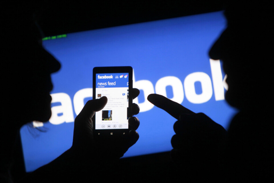 Mediehistorisk: Facebook har nå høyest daglig oppslutning av alle medier i befolkning, viser nye tall. Foto: DADO RUVIC