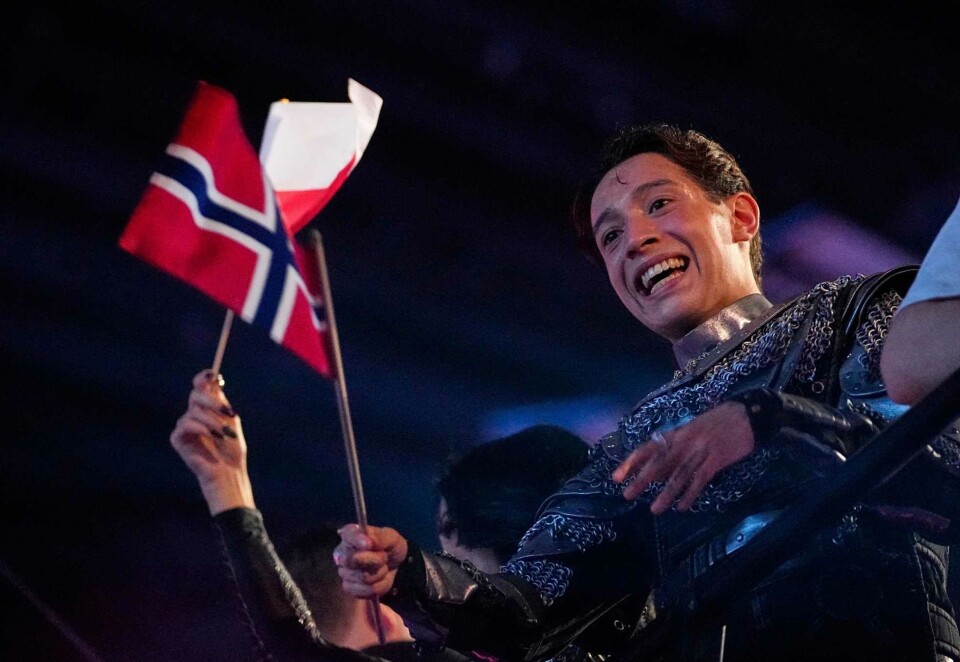 Skal til finalen: Kyle Alessandro bytter ut russedress med rustning når han inntar scenen på selveste nasjonaldagen lørdag. Foto: AP Photo/Martin Meissner