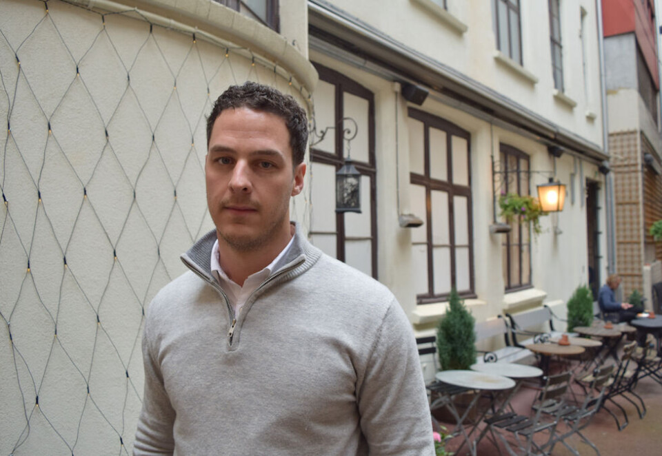 Begrenset til appene: - Du må tenke hele tiden logisk når du skriver. Hva er det vi egentlig kan gjøre nå? For det må være realistisk til en viss grad, sier manusforfatter og produsent Andrew Higton. Foto: Jacob Andersen.