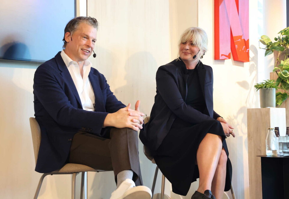 Fra Los Gatos til Stockholm: Toppsjef Greg Peters i Netflix holder vanligvis til i California. Torsdag var han på plass hos Jenny Stjernströmer Björk og hennes kollegaer ved det nordiske kontoret i Sverige. Foto: Eivor Eriksen