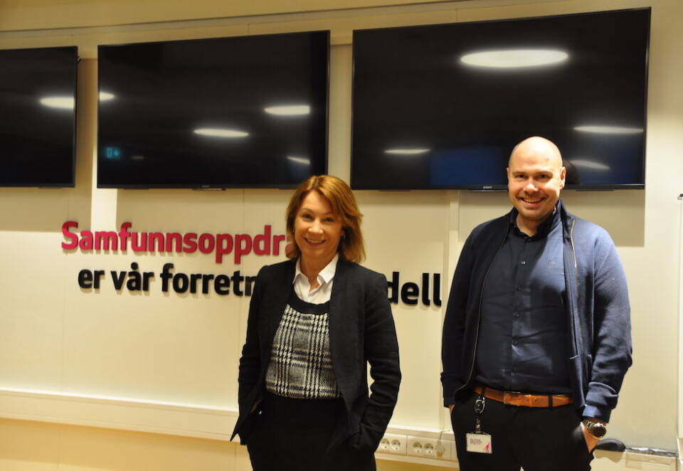 Under samme tak: Ansvarlig redaktør og administrerende direktør i Budstikka, Kjersti Sortland, med konsernsjef Anders Møller Opdahl i Amedia. Foto: Amedia