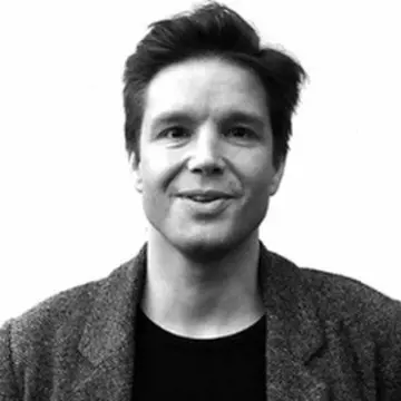 Julis Støback 