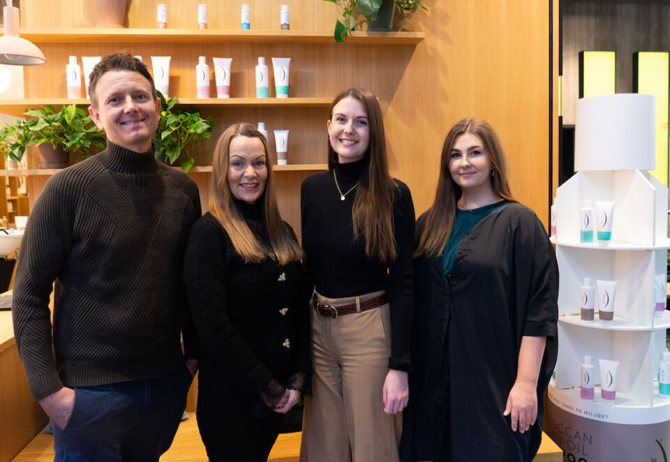 Ny reklamekur: Bilde fra venstre: Petter Gjelsnes (leder for PR og innholdsmarkedsføring i Nova Vista), Lise Holm Gland (fagansvarlig for hår i Orkla), Karoline Bjørnstadjordet (Brand Manager for Define i Orkla) og Silje Bekkelund (PR-konsulent og prosjektleder i Nova Vista).