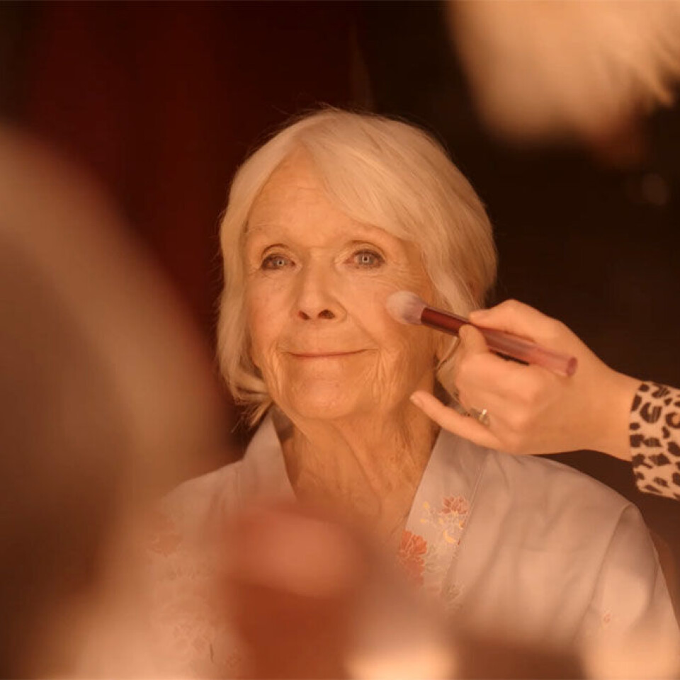 Makeover: I Zalandos første norske reklamefilm blir Trulte Heide-Steen overrasket av barnebarnet med en «makeover» basert på gamle bilder av henne.
