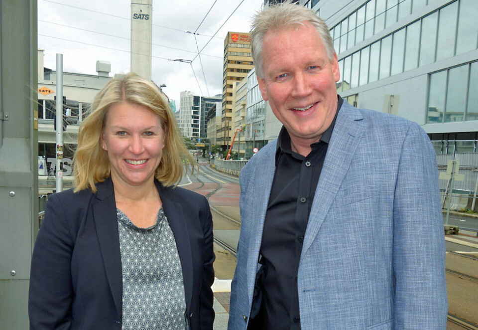 Fra eiendomssjef til eiendomssjef: Mona Aarebrot, direktør for regionbyene i Entra, ansetter Svein Ove Søreide i stillingen som eiendomssjef for Media City Bergen. Søreide forlater en tilsvarende stilling i TV 2.