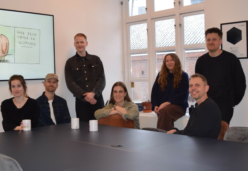 Lukter på full lønn igjen: Sissel Pettersen (f.v), Bård Rostrup Gabrielsen, Hadrian Hiorth, Linn Anett Syversen, Anna Torst Saatvedt, Simen Braathen og Markus Ivan Johansson. Også Stine Wolff Helgesen er ansatt i Brunch, men var ikke til stede da bildet ble tatt. Foto: Øyvind Hofsrud