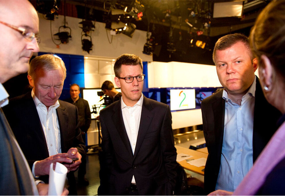 Kan pakke sammen: TV 2-ledelsen vurderer å forlate Norges hovedgate. Fra venstre informasjonsdirektør Rune Indrøy i TV 2, sjefredaktør og administrerende direktør i TV 2, Alf Hildrum, konsernsjef i Egmont, Steffen Kragh og konserndirektør i Egmont og styreleder i TV 2, Hans J. Carstensen. Foto: Marit Hommedal / NYB Scanpix