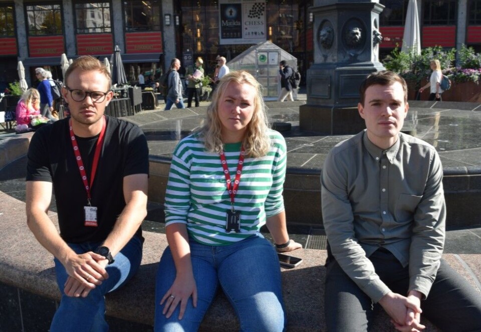 Klubbmedlemmer: Klubbleder Eirik Løkkemoen Bjerkelund og klubbmedlemmene Tiril Hartvin og Karl Martin Jakobsen sier til Kampanje at de ikke fikk beskjed før i dag tidlig om at de har en ny sjef allerede fra i morgen av. Foto: Øyvind Hofsrud