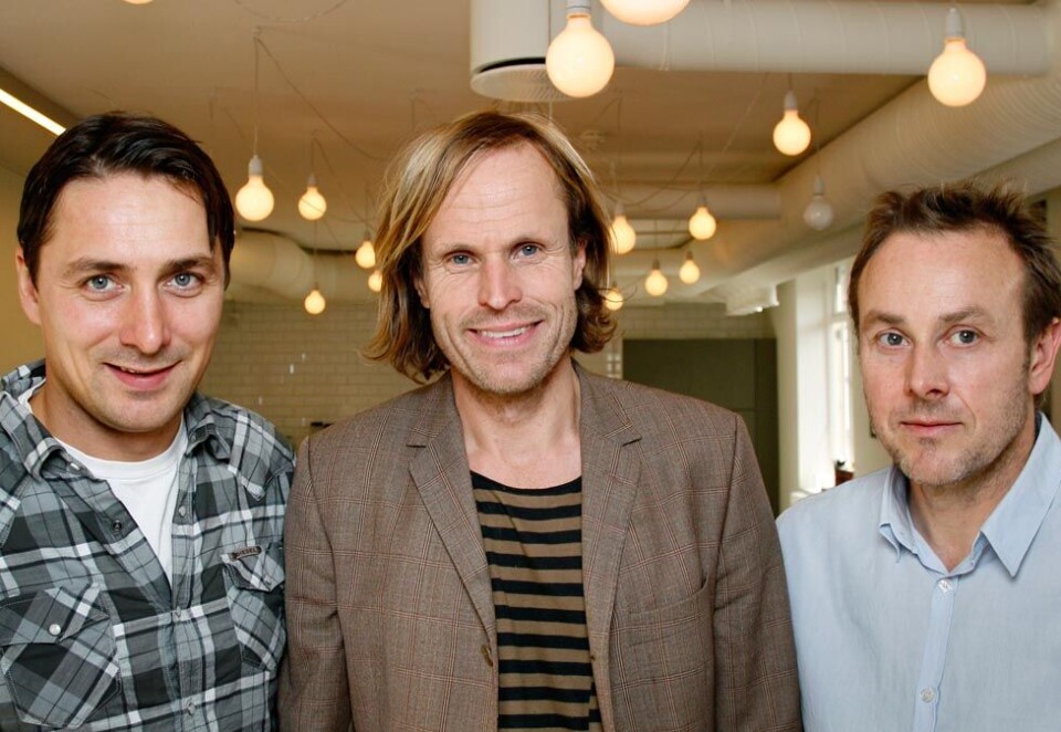 Svensk-norsk allianse: SMFB var en periode sammen med svenske Forsman & Bodenfors. Her daværende leder av SMFB, Christian Steen sammen med Filip Nilsson og SMFB-grunnlegger Lasse Polmar. Foto: Eivor Eriksen.