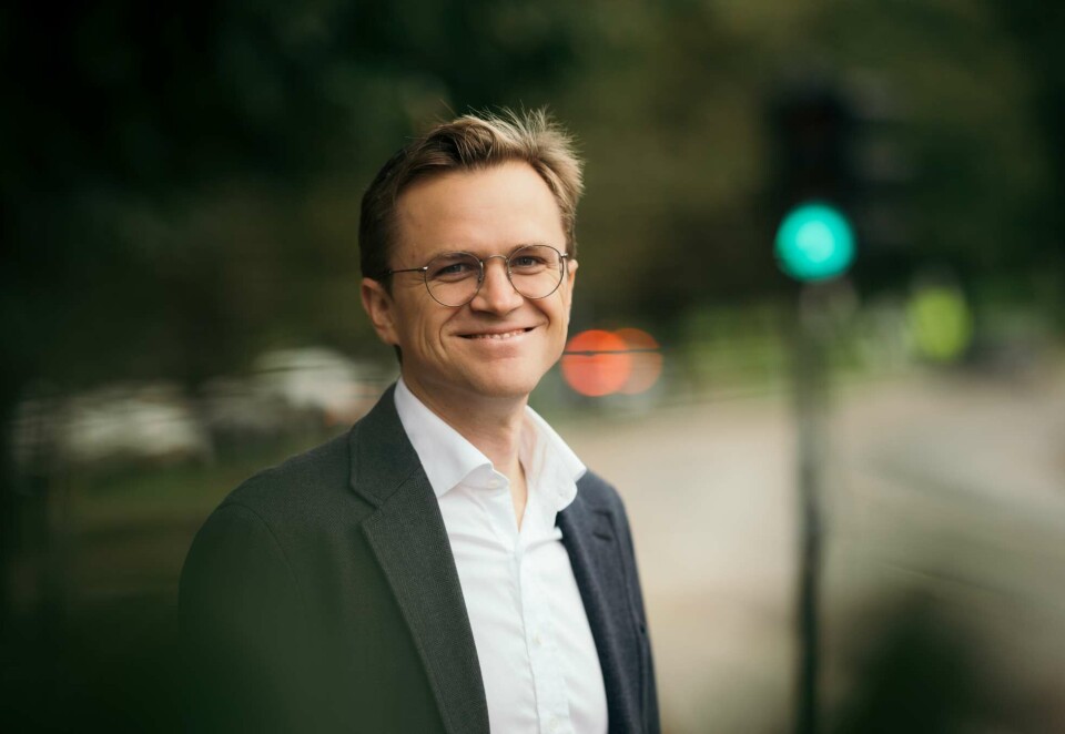 Fra USA til DNB: Øystein Kløvstad Langberg har blant annet ledet podkasten Aftenpodden USA. Nå bytter han beite. Foto: Stig Fiksdal