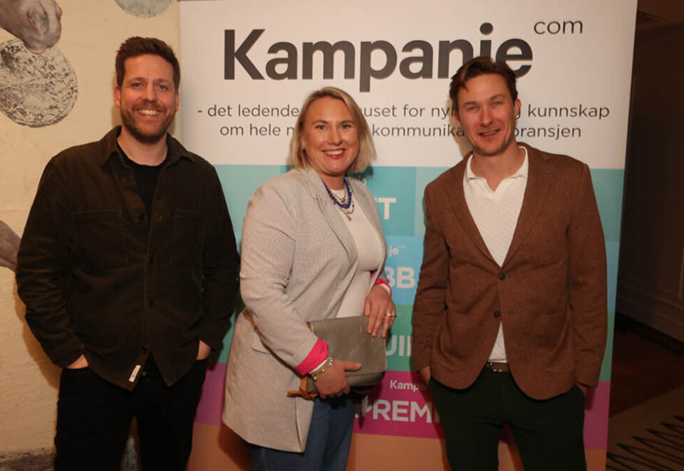 Topp 10-byrå: Los & Co-sjef Espen Haugen på Byrådagen sammen med prosjektleder Anniken Gauslaa og kommersiell direktør Jon Axel Nævestad. Reklamebyrået har de siste årene ligget trygt inne på listen over landets ti beste reklamebyråer ifølge Kampanjes «Byråprofil». Foto: Eivor Eriksen