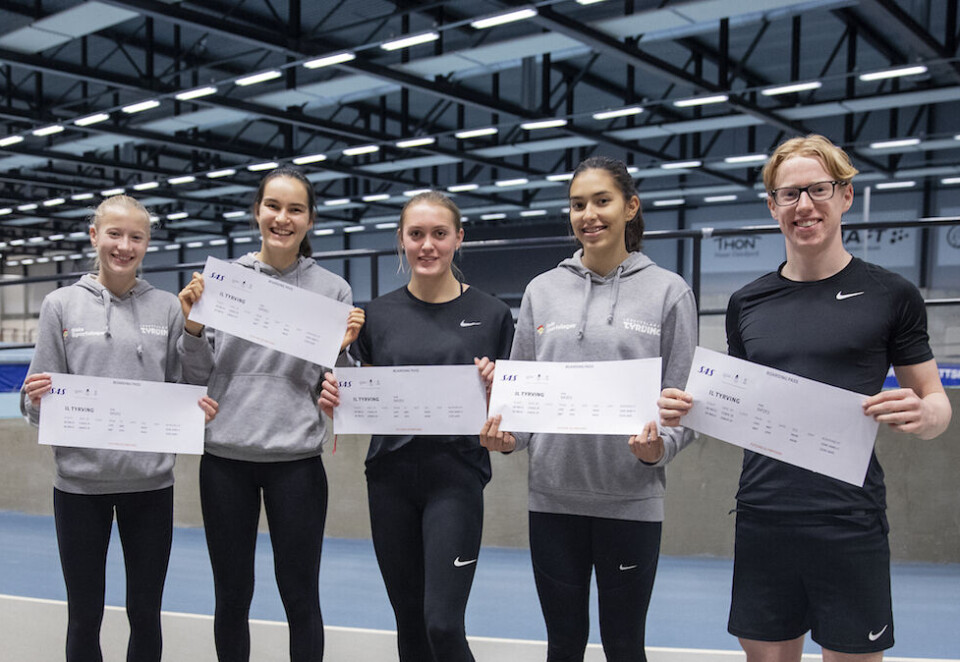 Skal til Toyko: Friidrettslaget IL Tyrving fra Bærum ble valgt ut i konkurranse med 70 andre skandinaviske ungdomslag. «OL-utvekslingen» en en del av SAS-kampanjen «Future Olympians». Fra venstre: Ida Leir, Lea Trong-Johansen, Hedvig Kallåk, Miranda Lauvstad, Sigurd Clemetsen. Ikke tilstede: Lars Ådland. Foto: SAS/Rune Kongsro.