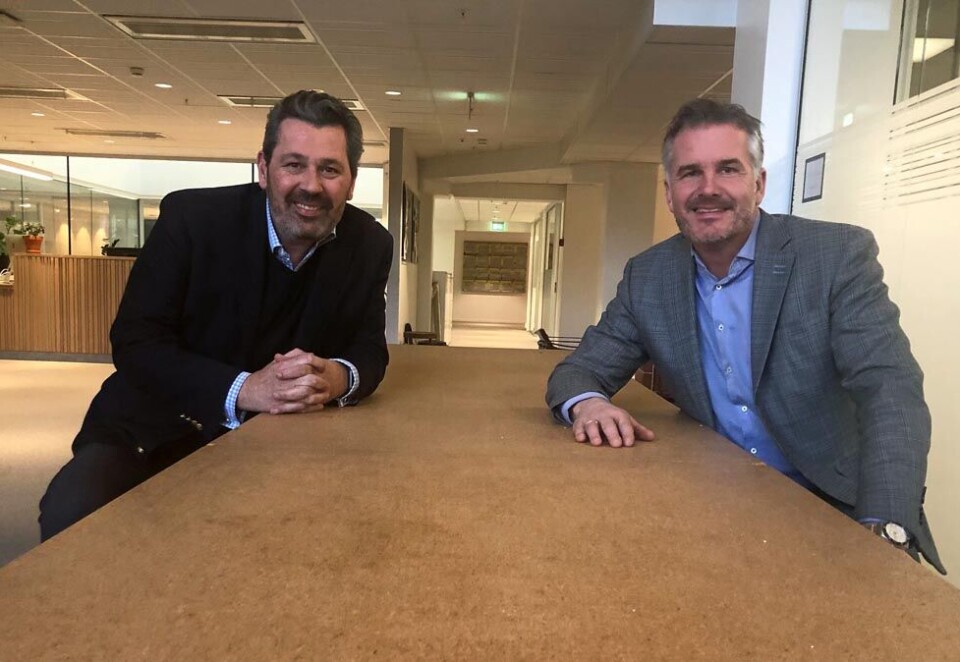 Samler krefter: Norden-sjefen Richard Bonner-Davies og den nye sjefen for det sammenslåtte McCann-byrået, Drive McCann, Bjørn Sloreby, sier utsiktene er lysere enn de har vært på lenge. - Nå ser jeg frem til å bygge et nytt og spennende byrå med alle disse flinke folka, sier Sloreby. Foto: Knut Kristian Hauger