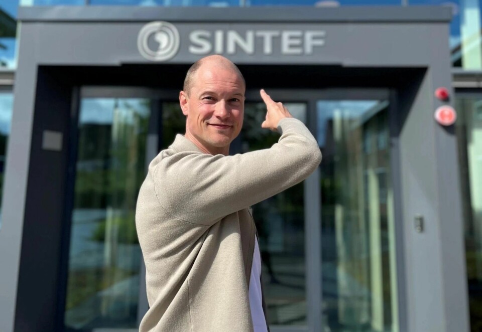 Klatrer i gradene: Aksel Faanes Persson jobbet i NRK i 11 år før han meldte overgang til Sintef. Der har han sakte men sikkert klatret i gradene. Foto: Sintef