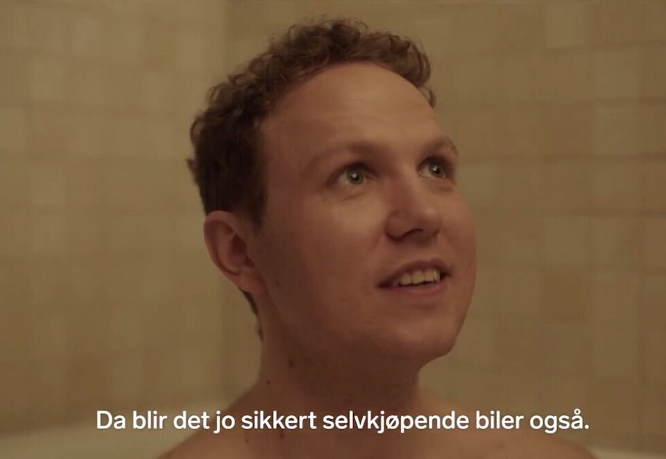 Fremtidens bilsalg: – Bilsalg blir jo sikkert enda enklere i fremtiden, men det kan jo være litt dumt å vente 15 til 20 år med å selge diesel-skodaen, sier det kreative teamet bak kampanjen. Foto: Morgenstern