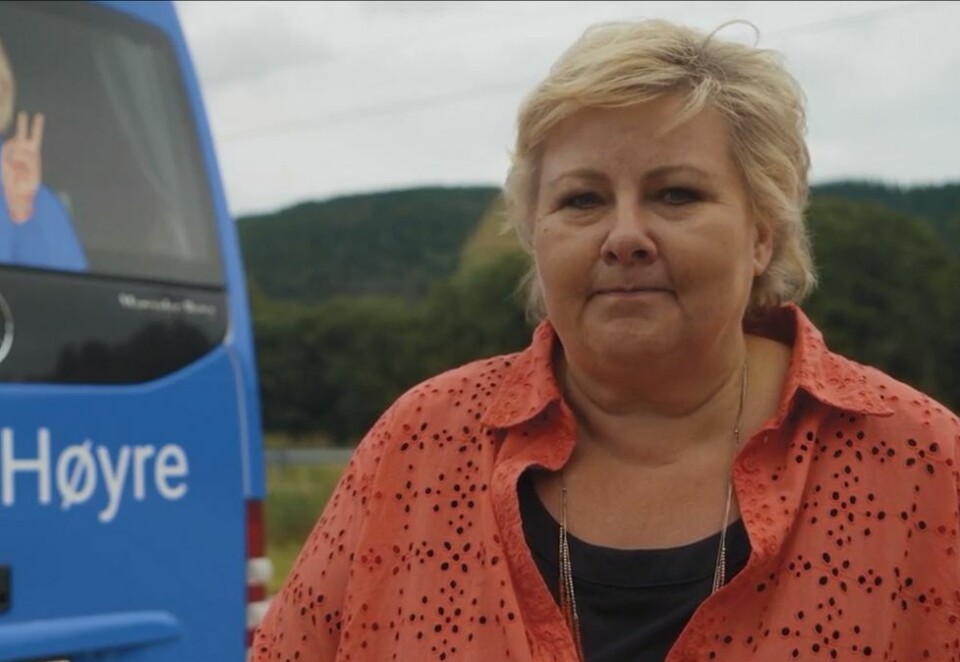 Personaliserte videohilsener: Partilederen leste opp 1000 fornavn, og 354 kommunenavn i forbindelse med produksjonen, sammen med resultatet i sist kommunevalg for Høyre. Disse elementene blir byttet for hver mottaker av filmen, slik at budskapet blir relevant til akkurat den personen som mottar videoen.