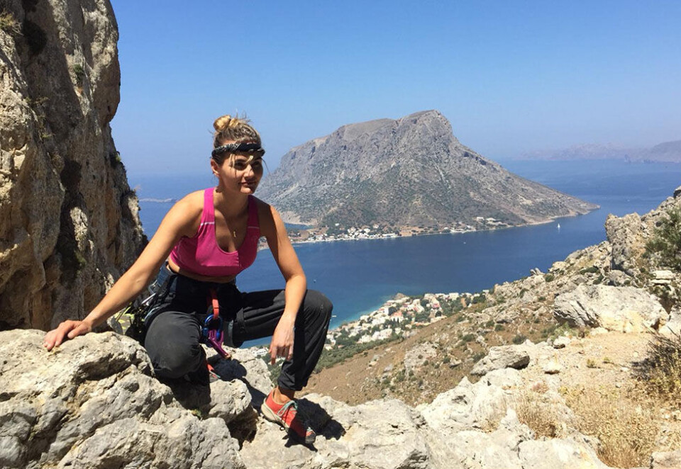 Trives best ute: Martine Flatlie klatrer helst ute i friluft. I fjor sommer var hun på Kalymnos i Hellas. - Det var fantastisk, sier hun.