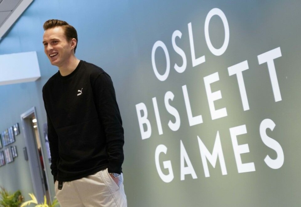 Klar for nye runder: Karsten Warholm, her under åpningen av Svein Arne Hansen rommet på Bislett stadion, er klar for nye runder med sponsoren Elkjøp. Foto: Erik Johansen / NTB