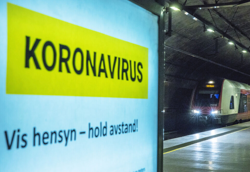 Tomme perronger: Tomme tog og perronger er dårlig nytt for reklamekjøperne. En av de store reklametaperne er utendørs. Men også de andre mediekanalene sliter på grunn av koronakrisen. Foto: Scanpix.