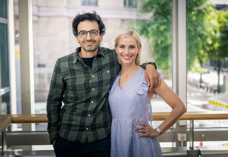 Ny podkastduo: De nye podkastmakkerne Kaveh Rashidi og Anne Rimmen sier de kjenner hverandre godt. - Kaveh og jeg har jobbet sammen før, så jeg vet at vi kommer til å samarbeide bra. Vi er nemlig også naboer og venner, sier Rimmen.