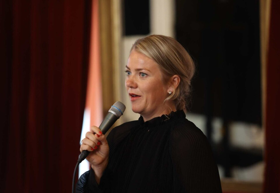 Norgessjef: Guro Lindebjerg er norgessjef i Retriever. Her deltar hun i en panelsamtale i regi av Kampanje og Kommunikasjonsforeningen under Arendalsuka. Foto: Eivor Eriksen