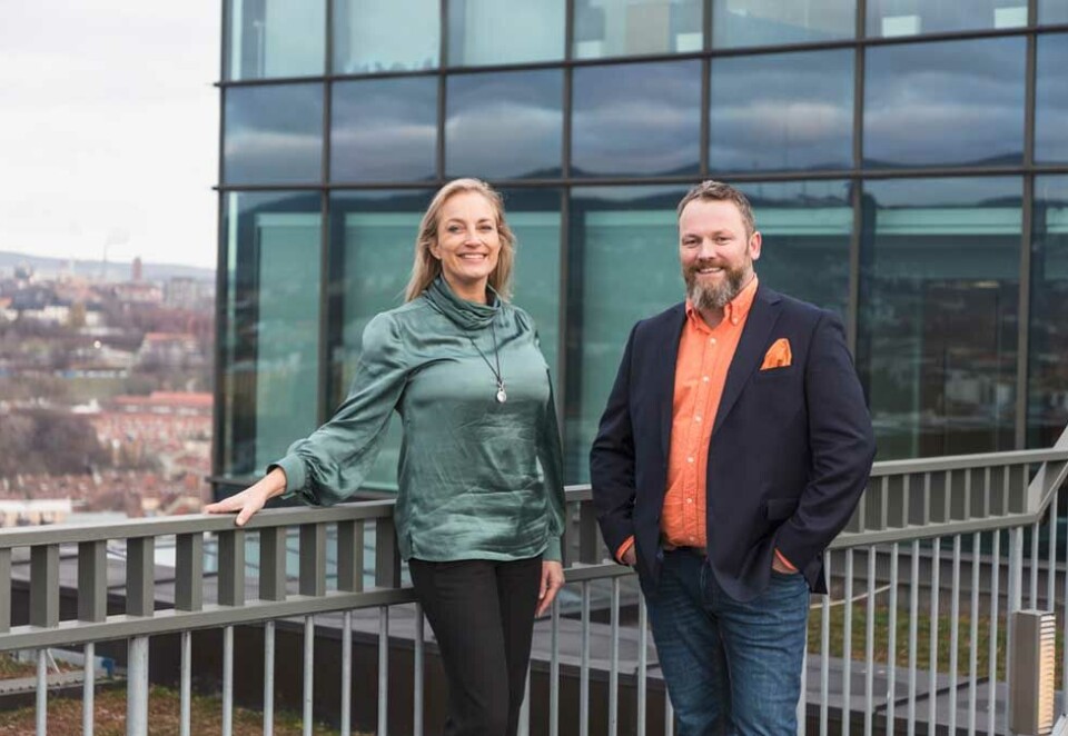 - Som å komme hjem: Sopra Sterias Lise Jæger vil tilby mer datadrevet markedsføring til kundene sine og henter inn Erik Eskedal som leder for satsingen. - Dette blir nesten litt som å komme hjem igjen, sier Eskedal. Foto: Sopra Steria.
