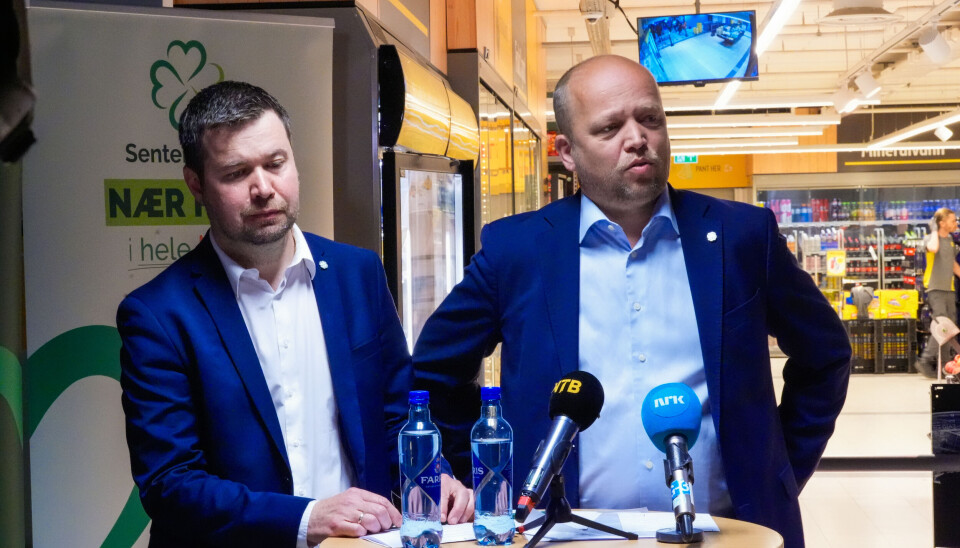 Stortingsrepresentant Geir Pollestad og Senterpartiets leder Trygve Slagsvold Vedum under en pressekonferanse om revidert nasjonalbudsjett. Stortingsrepresentant Geir Pollestad og Senterpartiets leder Trygve Slagsvold Vedum under en pressekonferanse om revidert nasjonalbudsjett.